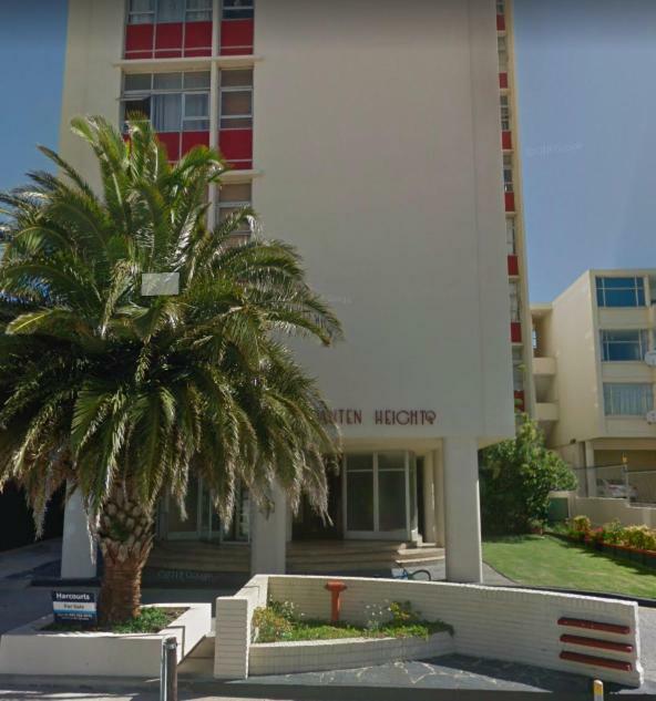 Modern Rooms Available Close To The Beach In Humewood Port Elizabeth Exterior foto